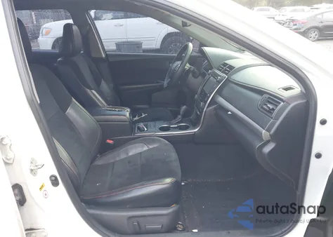 2016 Toyota Camry Xse V6 z USA, uszkodzony, nr VIN 4T1BK1FK0GU571097